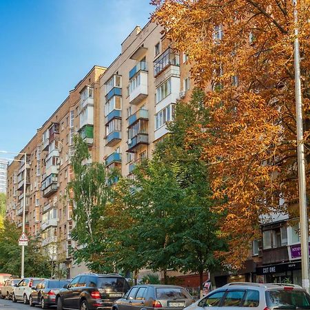 Квартира По Улице Федорова 1 Kyiv Exterior photo